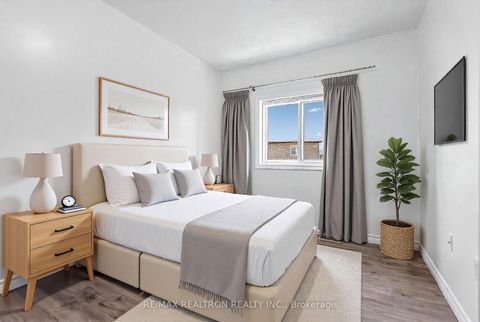 Photo 11 at 20 Majesty Boulevard, Shore, Barrie