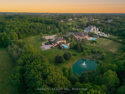 Photo 3 at 76 Scotch Valley Drive, King City, King