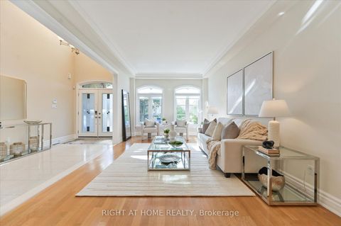 Photo 8 at 154 Charlton Boulevard, Newtonbrook West, Toronto