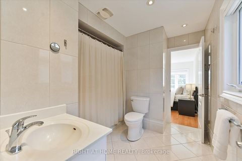 Photo 34 at 154 Charlton Boulevard, Newtonbrook West, Toronto