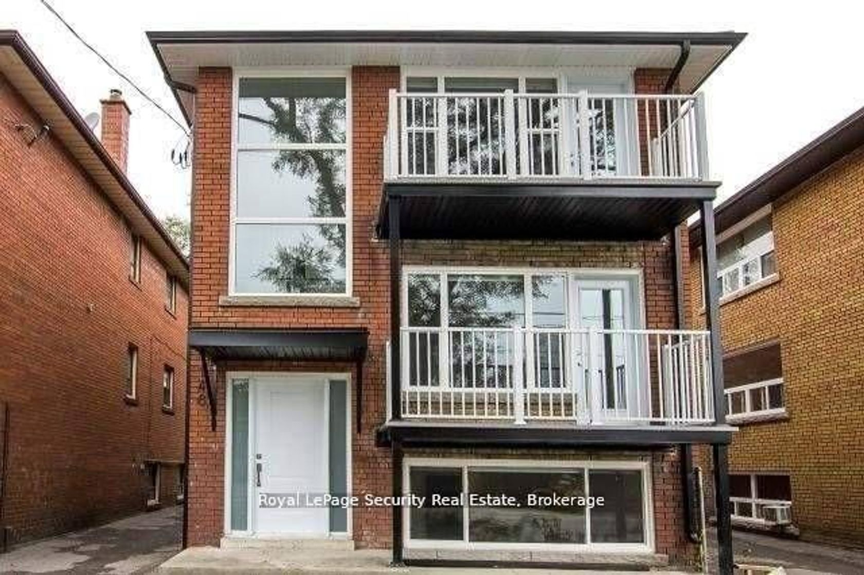 148 Portland Street, Mimico, Toronto photo number 2
