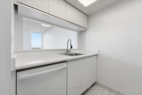 Photo 9 at 817 - 2460 Eglinton Avenue E, Eglinton East, Toronto