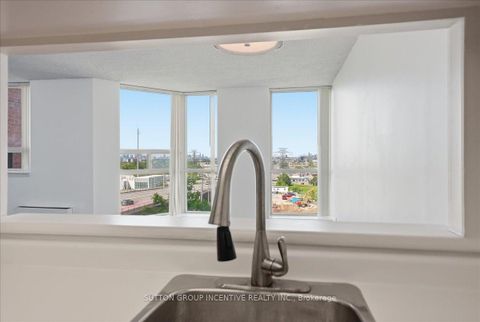Photo 10 at 817 - 2460 Eglinton Avenue E, Eglinton East, Toronto