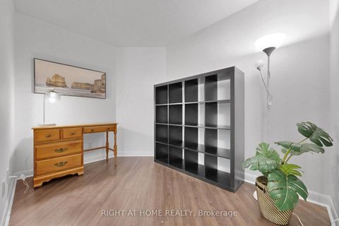 Photo 11 at 326 - 525 Wilson Avenue, Clanton Park, Toronto