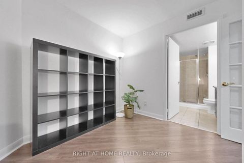 Photo 13 at 326 - 525 Wilson Avenue, Clanton Park, Toronto