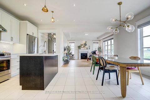 Photo 7 at 35 Calamint Lane, Oak Ridges Lake Wilcox, Richmond Hill