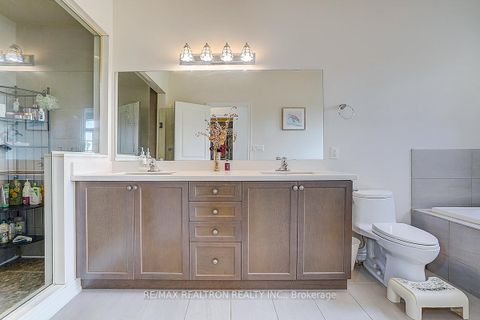 Photo 18 at 35 Calamint Lane, Oak Ridges Lake Wilcox, Richmond Hill