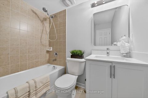 Photo 13 at 20 - 27 Island Road, Rouge E10, Toronto