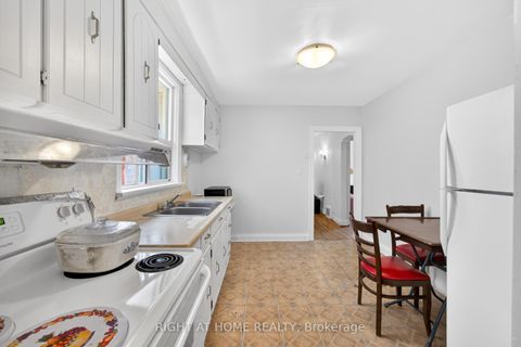 Photo 19 at 1109 Greenwood Avenue, East York, Toronto