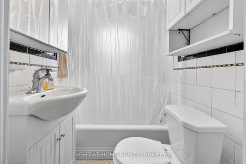 Photo 33 at 1109 Greenwood Avenue, East York, Toronto