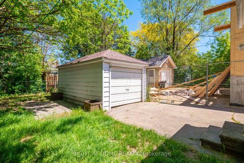 Photo 46 at 1109 Greenwood Avenue, East York, Toronto