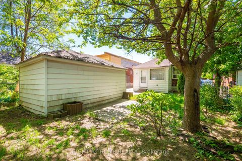 Photo 47 at 1109 Greenwood Avenue, East York, Toronto