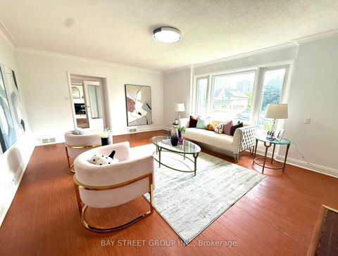 Photo 2 at 2212 Kennedy Road, Sullivan, Toronto