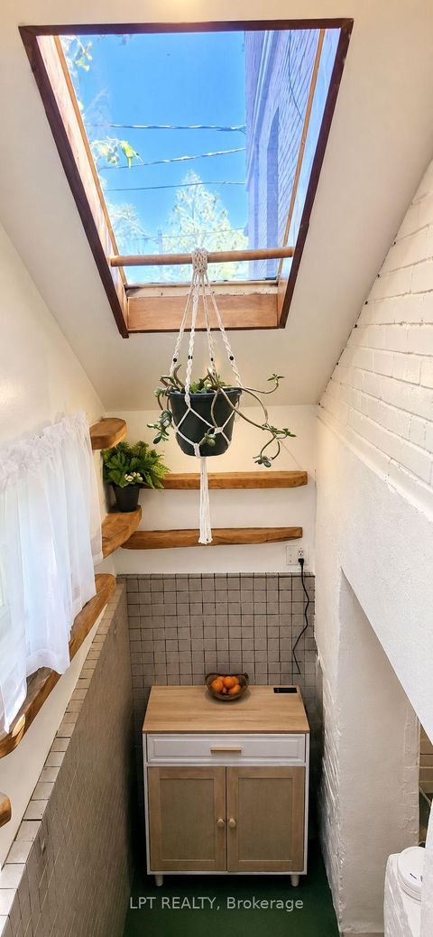 Photo 22 at 1314 Dupont Street, Junction, Toronto