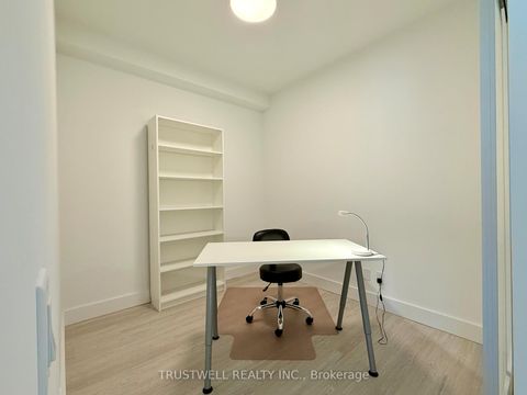 Photo 11 at 503 - 6 Greenbriar Road, Bayview Village, Toronto