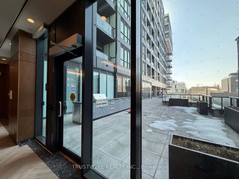 Photo 30 at 503 - 6 Greenbriar Road, Bayview Village, Toronto