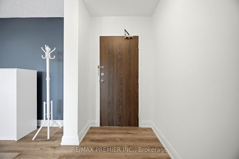 Photo 6 at 701 - 1 Four Winds Drive, York University Heights, Toronto