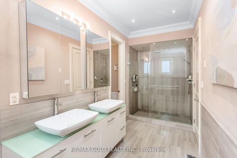 Photo 23 at 1 Lissom Crescent, Newtonbrook West, Toronto