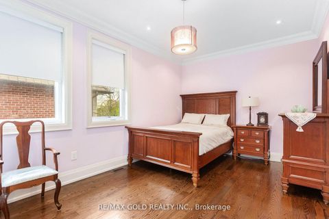 Photo 27 at 1 Lissom Crescent, Newtonbrook West, Toronto