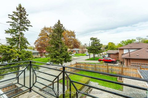Photo 36 at 1 Lissom Crescent, Newtonbrook West, Toronto