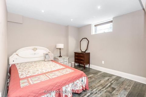 Photo 43 at 1 Lissom Crescent, Newtonbrook West, Toronto