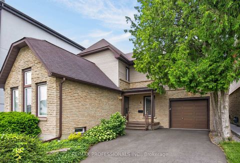 Photo 1 at 4 Bigham Crescent, West Deane, Toronto