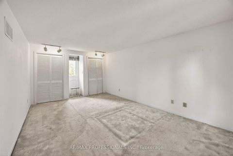 Photo 13 at 4 Bigham Crescent, West Deane, Toronto