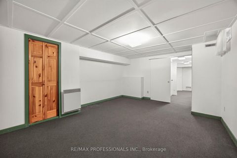 Photo 21 at 4 Bigham Crescent, West Deane, Toronto
