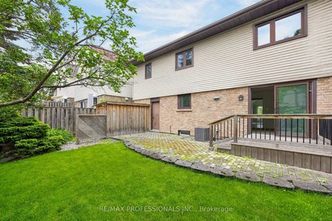 Photo 25 at 4 Bigham Crescent, West Deane, Toronto