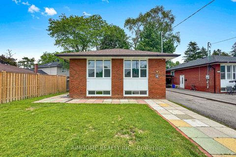 Photo 3 at 4 Pelmar Place, Woburn, Toronto