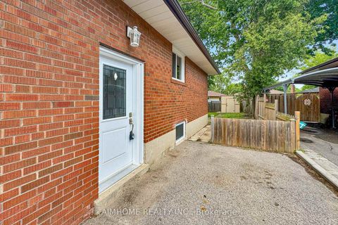Photo 4 at 4 Pelmar Place, Woburn, Toronto