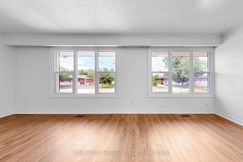 Photo 10 at 4 Pelmar Place, Woburn, Toronto