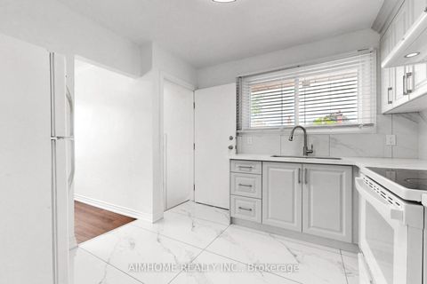 Photo 14 at 4 Pelmar Place, Woburn, Toronto