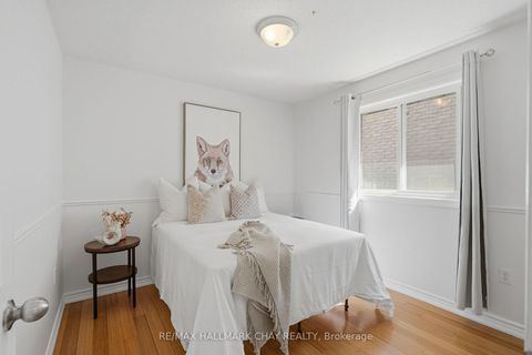 Photo 19 at 109 Sovereigns Gate, Shore, Barrie