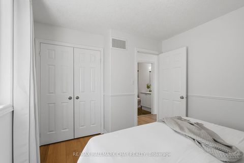 Photo 20 at 109 Sovereigns Gate, Shore, Barrie