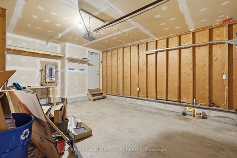 Photo 35 at 109 Sovereigns Gate, Shore, Barrie