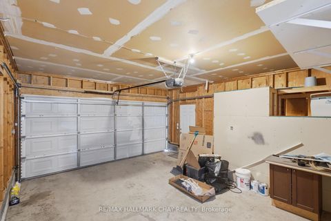 Photo 36 at 109 Sovereigns Gate, Shore, Barrie