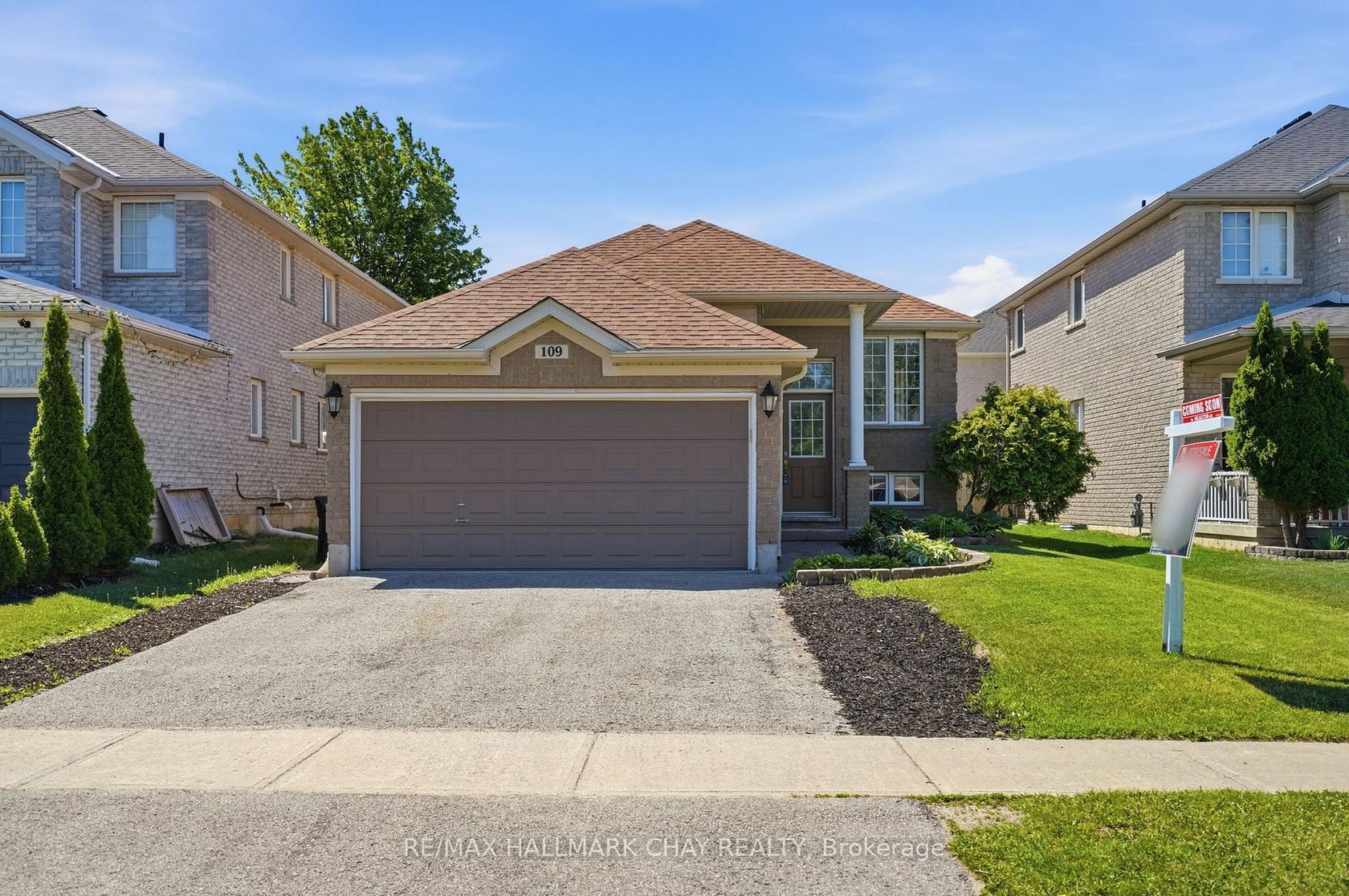 109 Sovereigns Gate, Shore, Barrie photo number 2