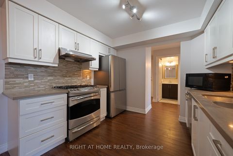 Photo 11 at 709 - 115 Omni Drive, Bendale, Toronto