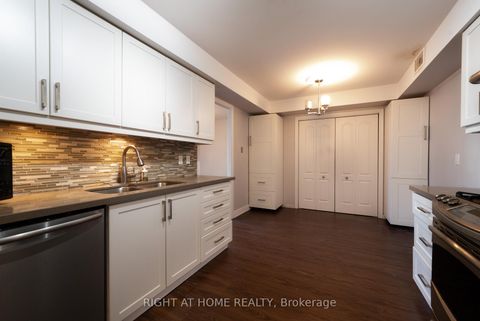 Photo 12 at 709 - 115 Omni Drive, Bendale, Toronto