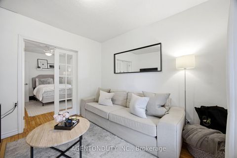 Photo 2 at 51 Perth Avenue, Dufferin Grove, Toronto