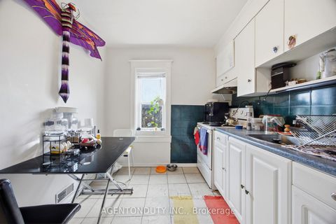 Photo 13 at 51 Perth Avenue, Dufferin Grove, Toronto