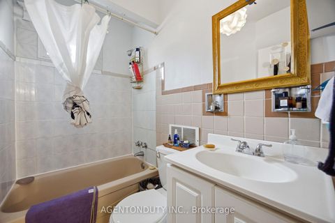 Photo 14 at 51 Perth Avenue, Dufferin Grove, Toronto