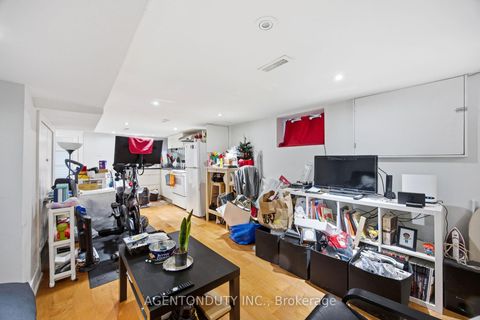 Photo 22 at 51 Perth Avenue, Dufferin Grove, Toronto