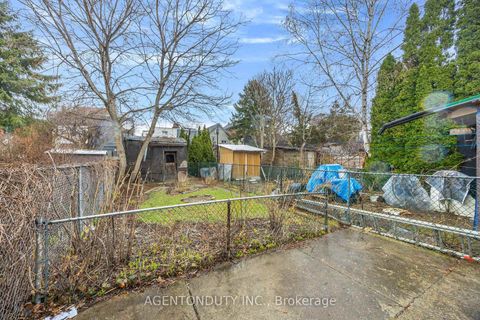 Photo 27 at 51 Perth Avenue, Dufferin Grove, Toronto