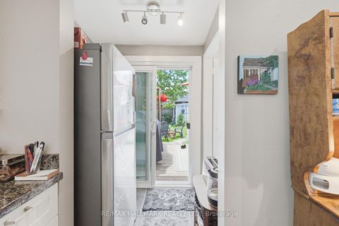 Photo 11 at 44 August Avenue, Oakridge, Toronto
