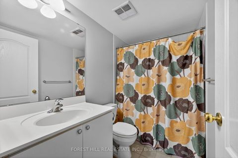 Photo 11 at 16 - 119 Omni Drive, Bendale, Toronto