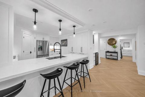 Photo 6 at PH 405 - 2545 Bloor Street W, Swansea, Toronto