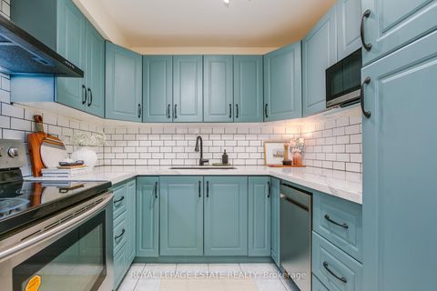 Photo 10 at 72 - 1209 Queen Street E, South Riverdale, Toronto