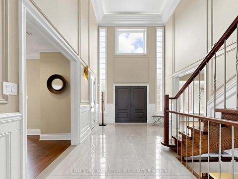 Photo 3 at 75 Rachelle Court, Kleinburg, Vaughan